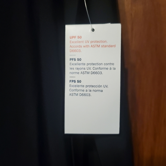 NWT - Women's UV Protection Performance Shirt - Picture 3 of 8